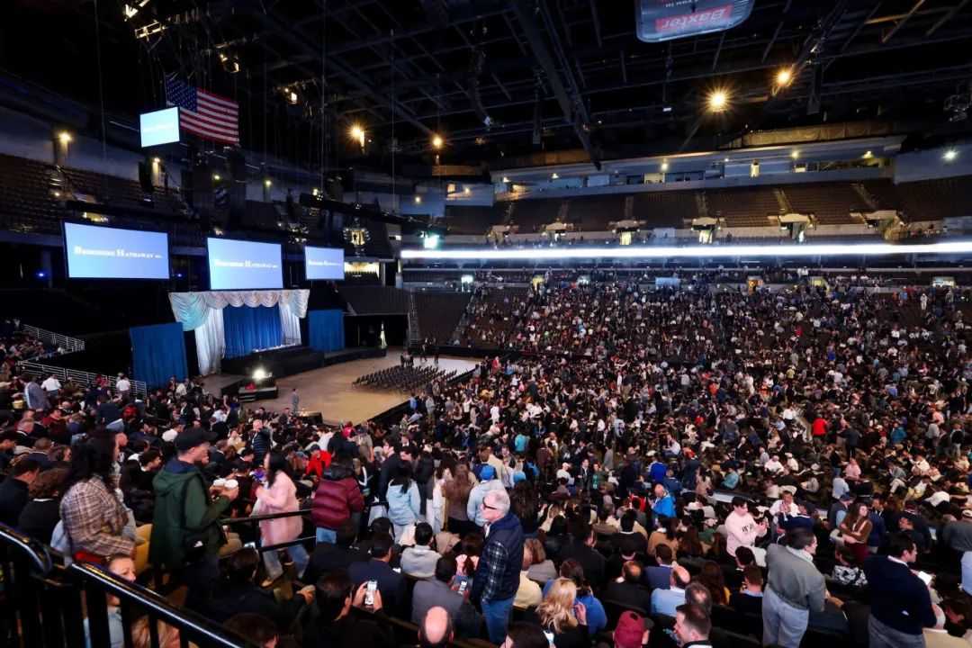 Buffett Warns Against Tariff Abuse at Berkshire Hathaway Annual Meeting